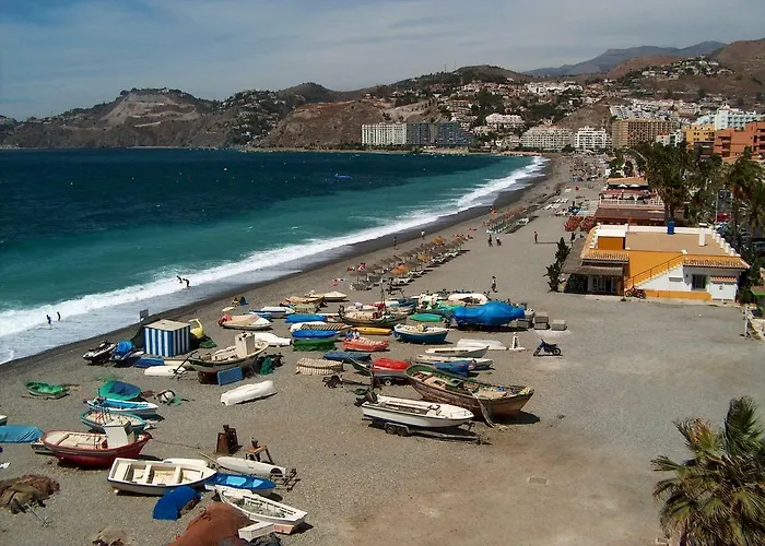 Nice Seafront Apartment